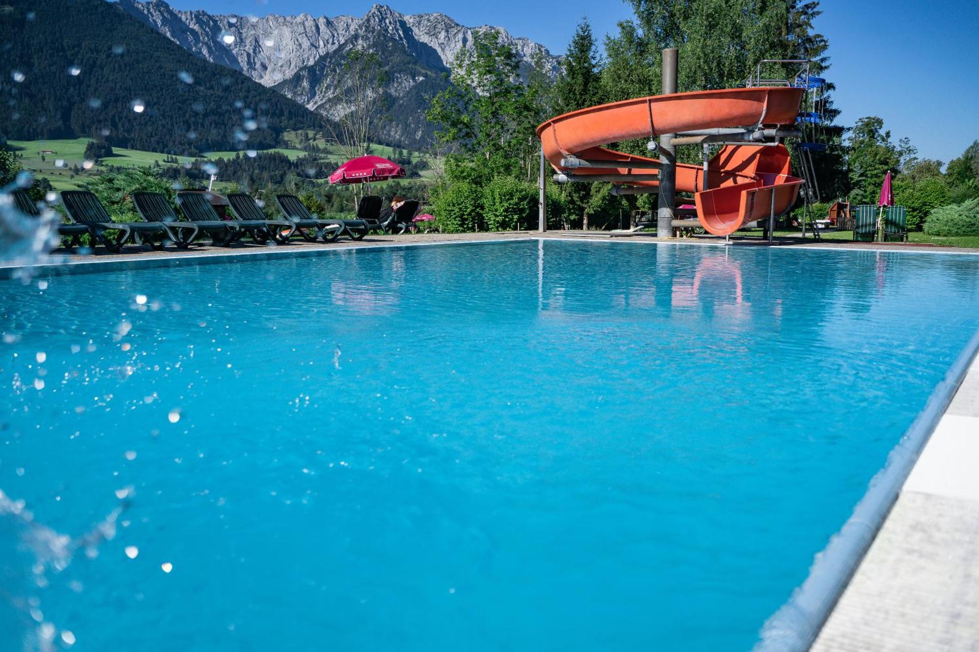 Ferienclub Bellevue Am See 왈츠시 외부 사진